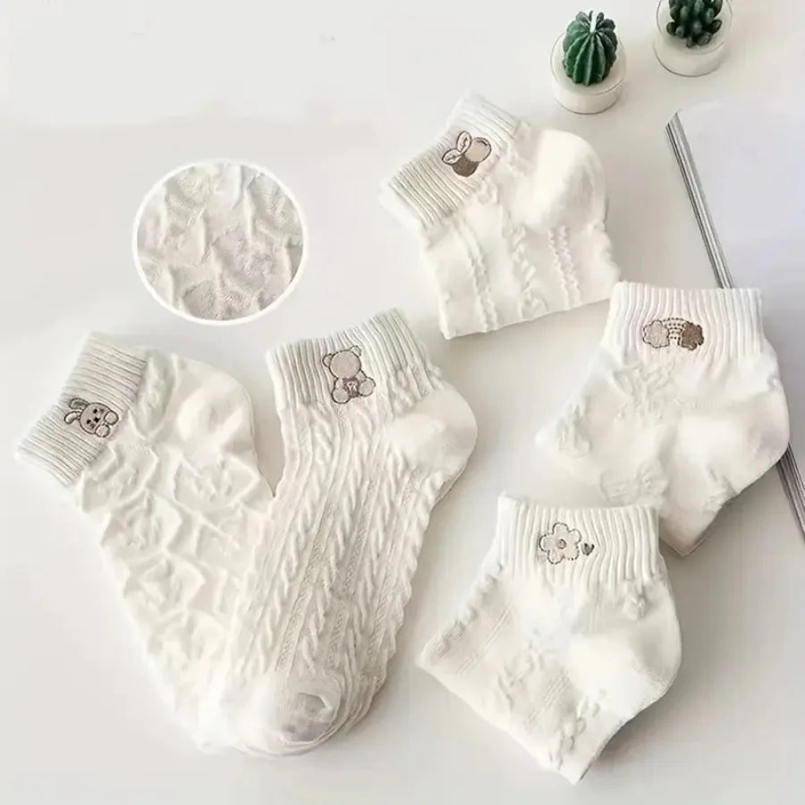 5 Pairs of White Cartoon Pattern Socks with Cartoon Bear and Floral Patterns - Soft, Machine Washable, Suitable for All Seasons